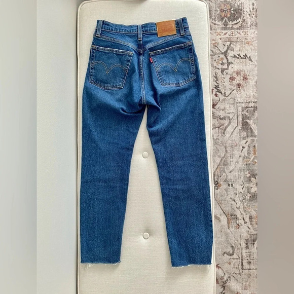 NWOT Levi’s Premium 501 Blue  Distressed Hem Denim Jeans Size 24-25 - Picture 4 of 15